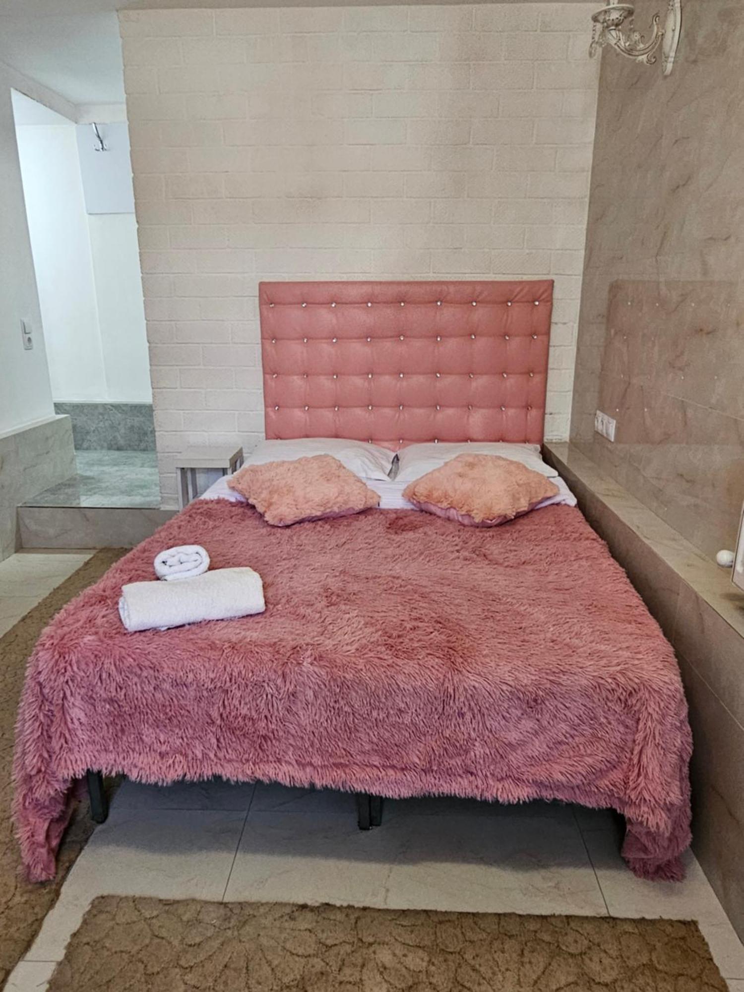 Rose Studio Кишинев Екстериор снимка